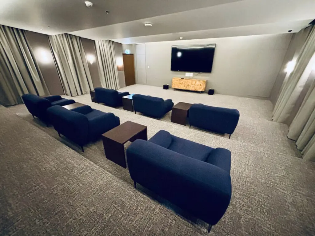 111699 283219 N8Y2i0 tL6jxEtJglMazPbtJYDbLvSRKwlsnjp7QtsQ 6670ec533b2d7.jpg