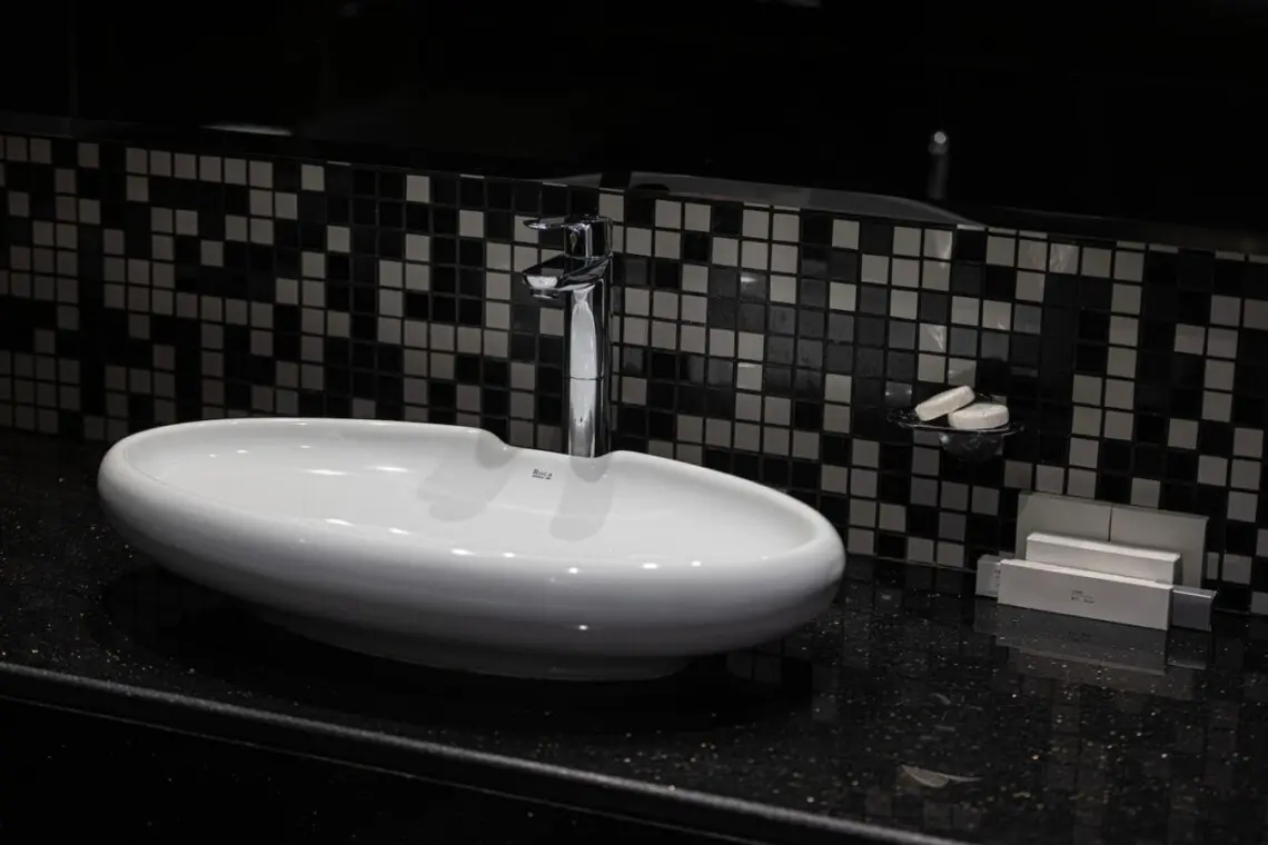 111699 365300 CS1puR vtBuKSZg25hC4I8aI9Hdd5pIU48ITd7ctN1s 67c00e7b3d378.jpg