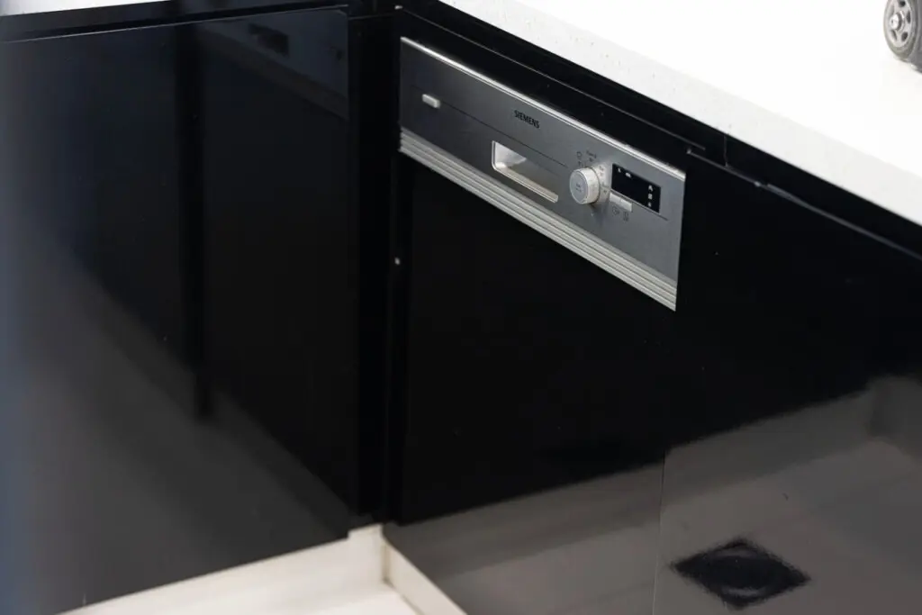 111699 365300 oblDVyaJhjcbyTClUicbyxs5b4vBU NFWcc0h6WPsAE 67c00e78c5fcc.jpg