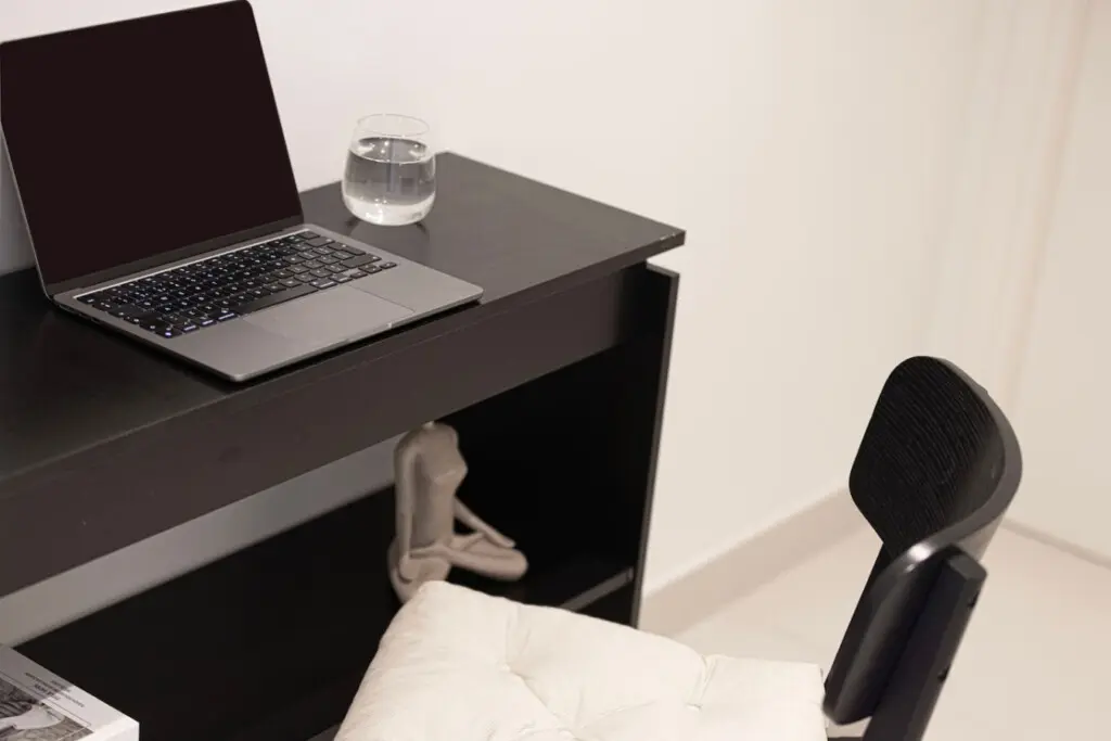 111699 400765 UL1KMovPtANlzfMJBT0mMdo7WvmUGibdyg4MrUTMeuo 6849e124e2134.jpg