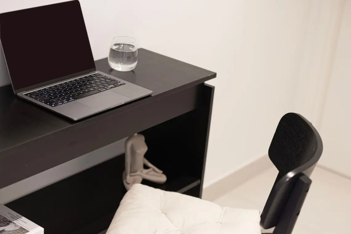 111699 400765 UL1KMovPtANlzfMJBT0mMdo7WvmUGibdyg4MrUTMeuo 6849e124e2134.jpg