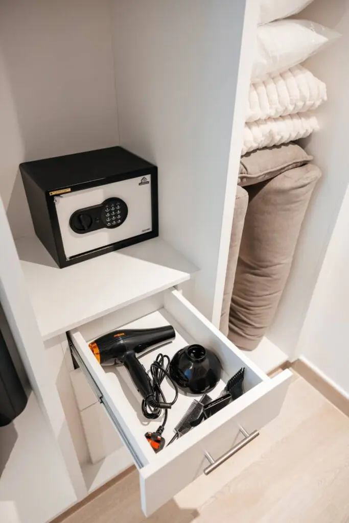 111699 439438 Qn 1aiNpBhDJtgvSEHbRYcHTGR7K6XKWFrdBZ6BPS0I 68e2343a17306.jpg