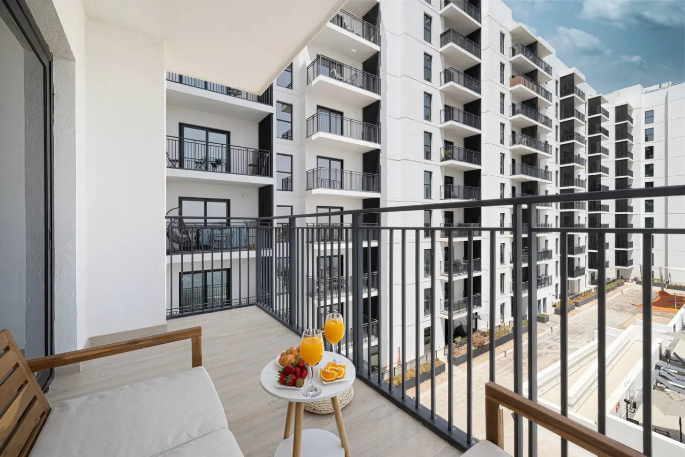 111699 443796 QinI3Ta0Orb0ibziAyyZ2lew3LC 7xShPpLBYa79Fo 68f27b710d6c8.jpg